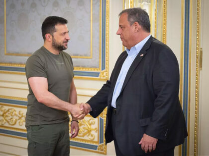 In this photo provided by the Ukrainian Presidential Press Office, Ukrainian President Volodymyr Zelenskyy, left, and Republican presidential candidate former New Jersey Gov. Chris Christie shake hands during their meeting in Kyiv, Ukraine, Friday, Aug. 4, 2023. (Ukrainian Presidential Press Office via AP)